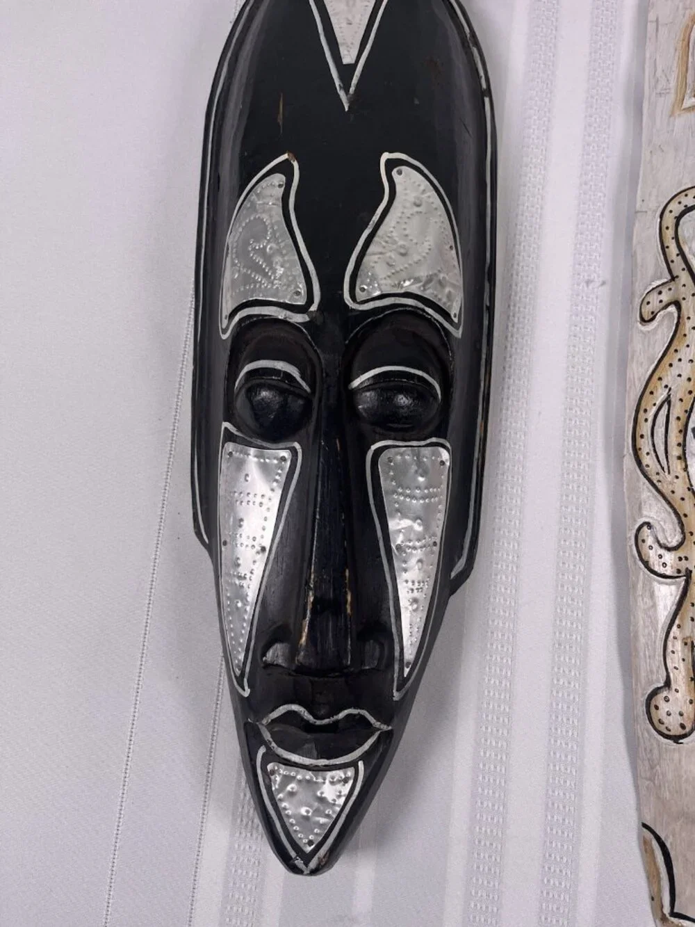 VTG Hand Carved Wooden Tribal Wall Masks Set of 2 Boho Coastal White, Black Folk